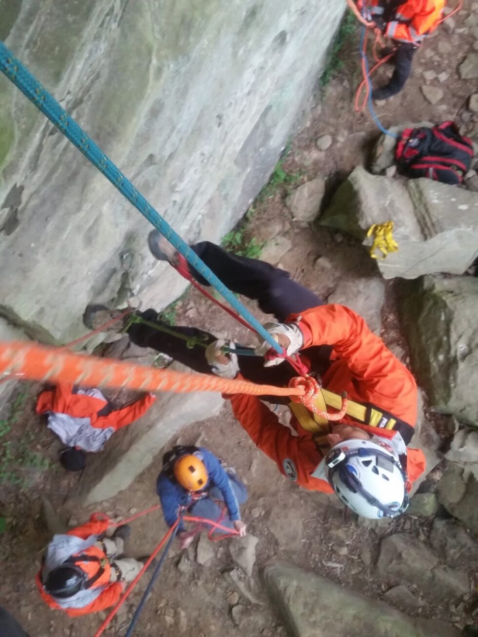 Guided Rappelling Bluegrass Climbing School